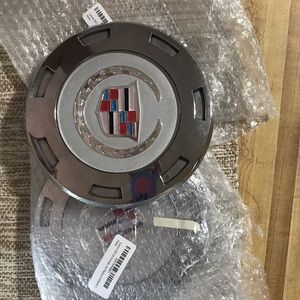 Cadillac wheels caps